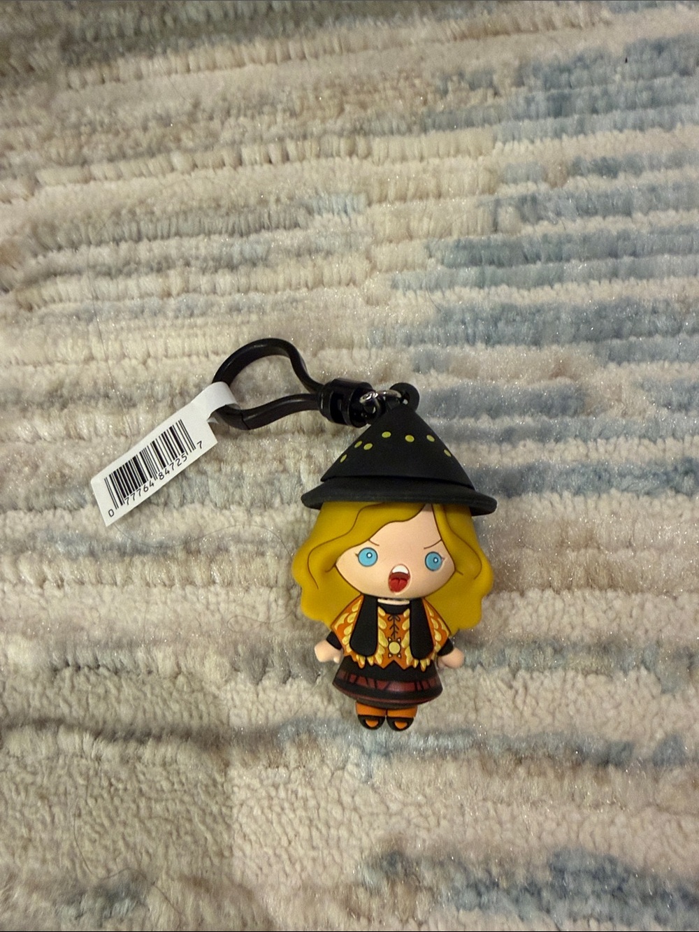 Hocus Pocus Dani mystery bag clip keychain
